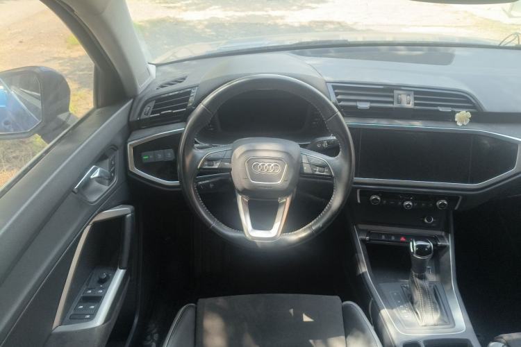 Used Audi Q3 2020 35 TFSI Ambition Dynamic Edition Steering Wheel