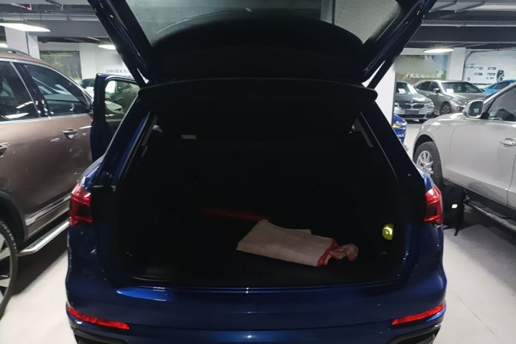 Used Audi Q3 2020 35 TFSI Fashion Dynamic Model Trunk