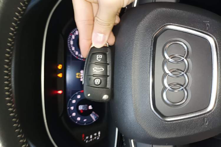 Used Audi Q3 2020 35 TFSI Fashion Dynamic Model Vehicle Key