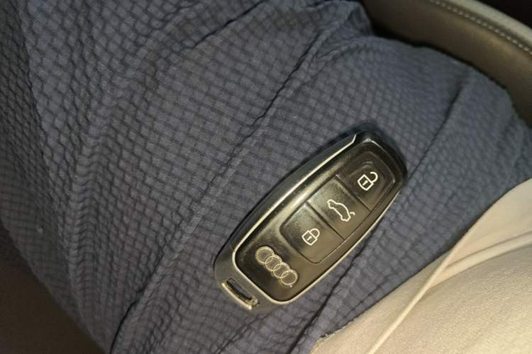 Used Audi Q3 2020 35 TFSI Fashion Dynamic Model Vehicle Key