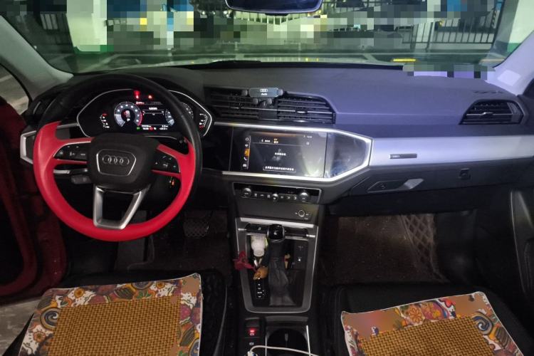 Used Audi Q3 2020 35 TFSI Ambition Style Edition Center Console