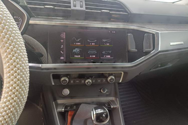 Used Audi Q3 2020 35 TFSI Fashion Dynamic Model Audio And AC Panel