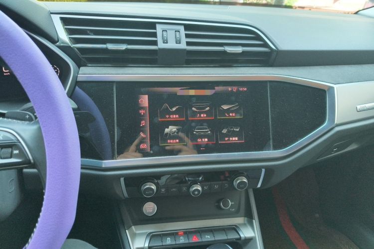 Used Audi Q3 2020 35 TFSI Fashion Dynamic Model Audio And AC Panel