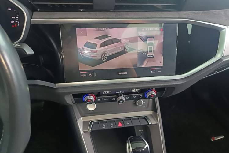 Used Audi Q3 2020 35 TFSI Fashion Dynamic Model Audio And AC Panel