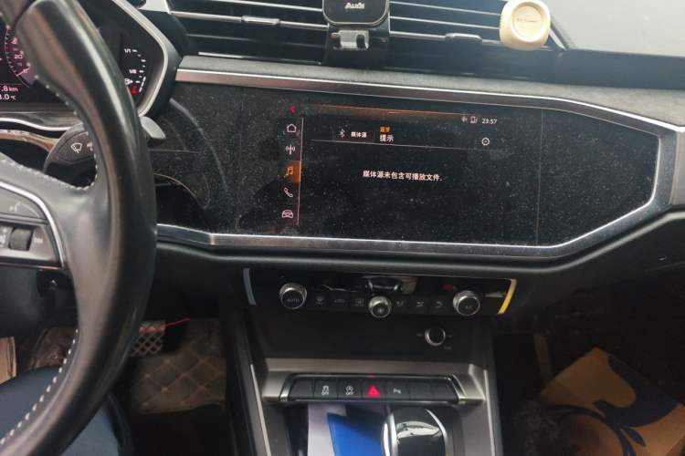Used Audi Q3 2020 35 TFSI Ambition Dynamic Edition Audio And AC Panel