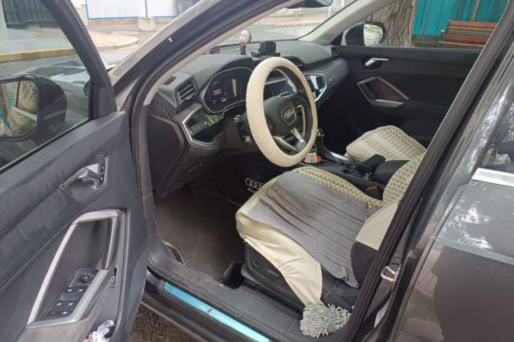 Used Audi Q3 2020 35 TFSI Fashion Dynamic Model Driver Seat