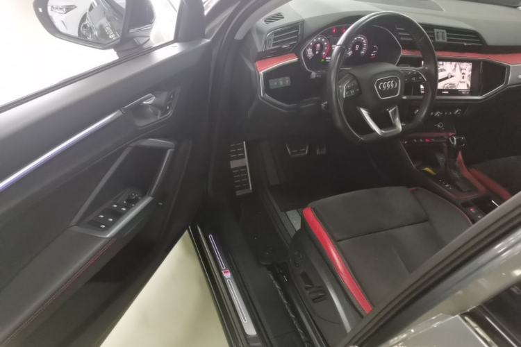 Used Audi Q3 2020 40 TFSI Fashion Dynamic Model Driver Seat