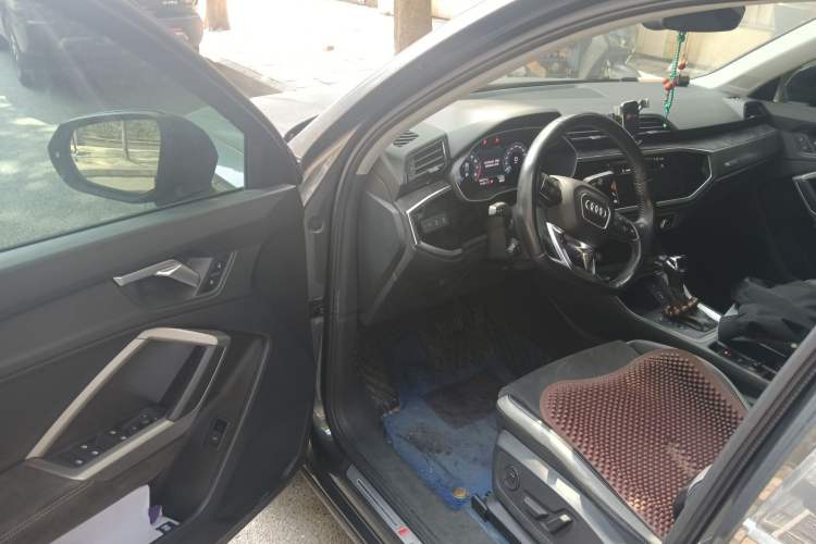 Used Audi Q3 2020 35 TFSI Fashion Dynamic Model Driver Seat