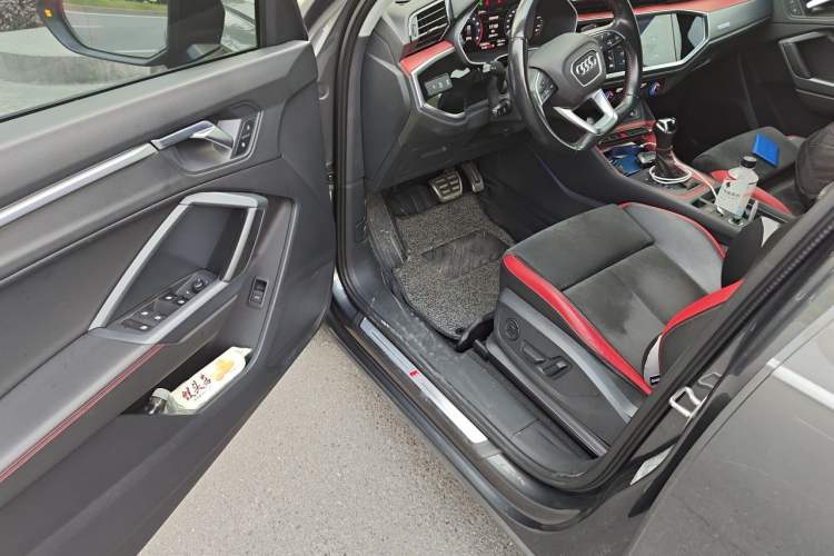Used Audi Q3 2020 40 TFSI Fashion Dynamic Model Driver Seat