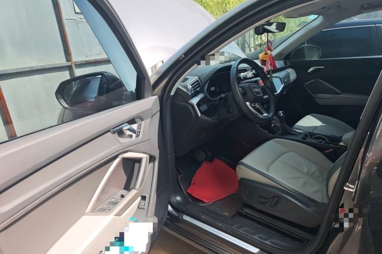 Used Audi Q3 2020 35 TFSI Fashionable and Elegant Model Driver Seat
