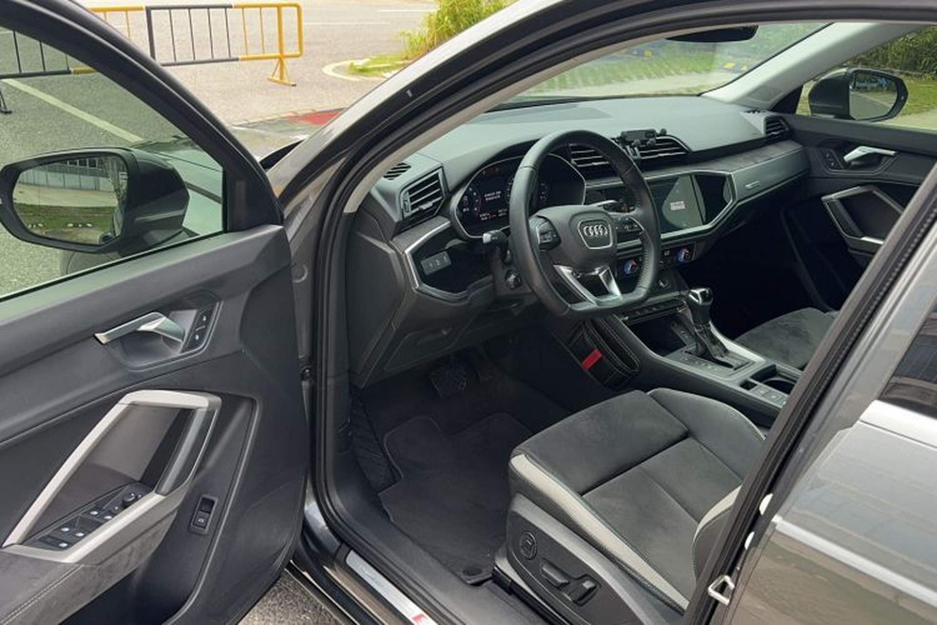 Used Audi Q3 2020 35 TFSI Fashion Dynamic Model Driver Seat