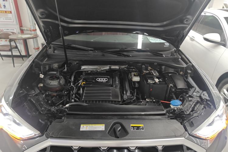 Used Audi Q3 2020 35 TFSI Fashion Dynamic Model Engine Bay