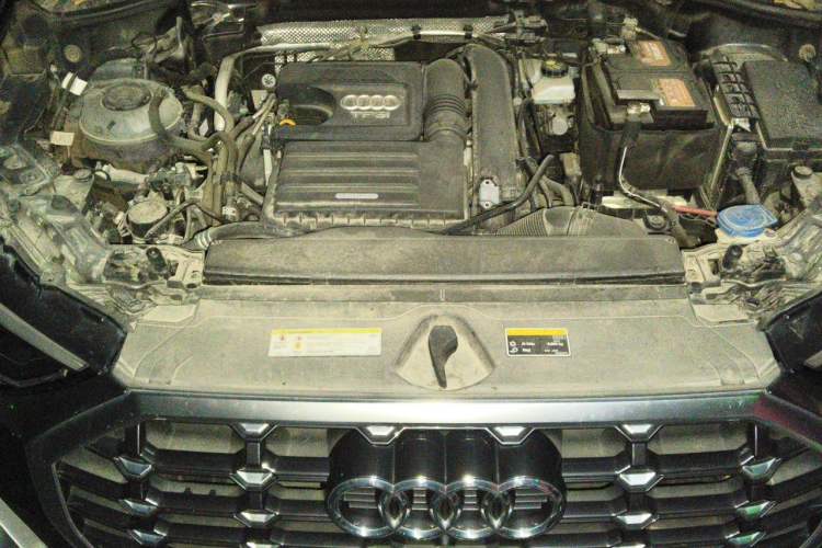 Used Audi Q3 2020 35 TFSI Fashion Dynamic Model Engine Bay