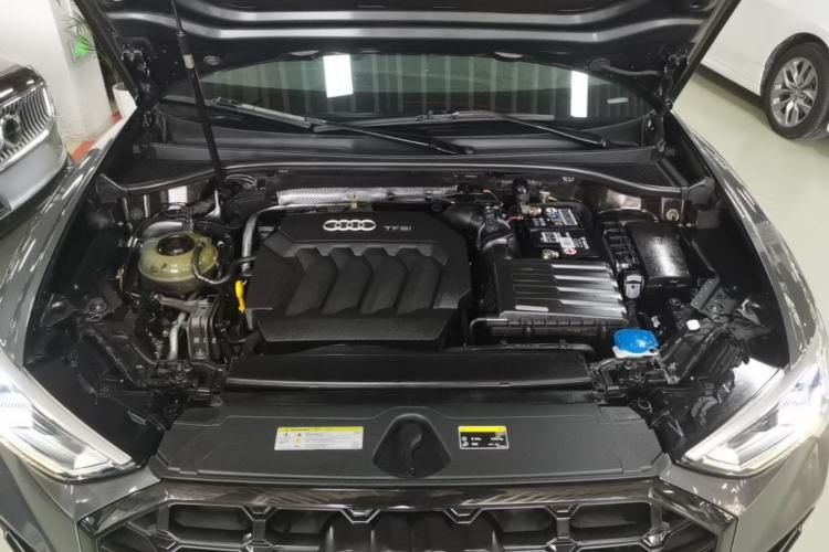Used Audi Q3 2020 40 TFSI Fashion Dynamic Model Engine Bay