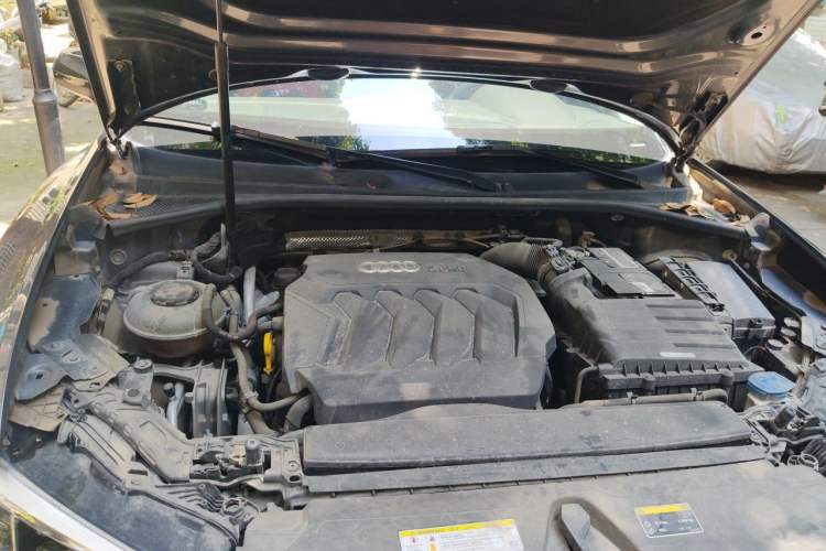 Used Audi Q3 2020 40 TFSI Fashion Dynamic Model Engine Bay