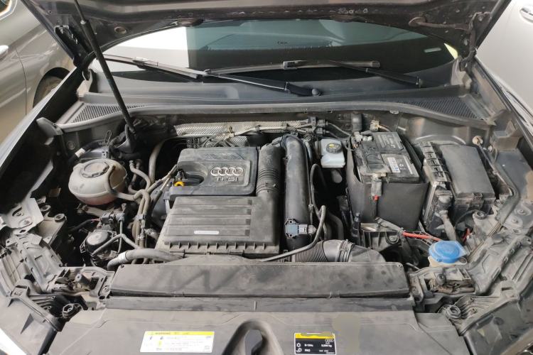 Used Audi Q3 2020 35 TFSI Fashion Dynamic Model Engine Bay
