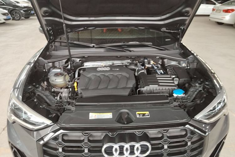 Used Audi Q3 2020 40 TFSI Fashion Dynamic Model Engine Bay