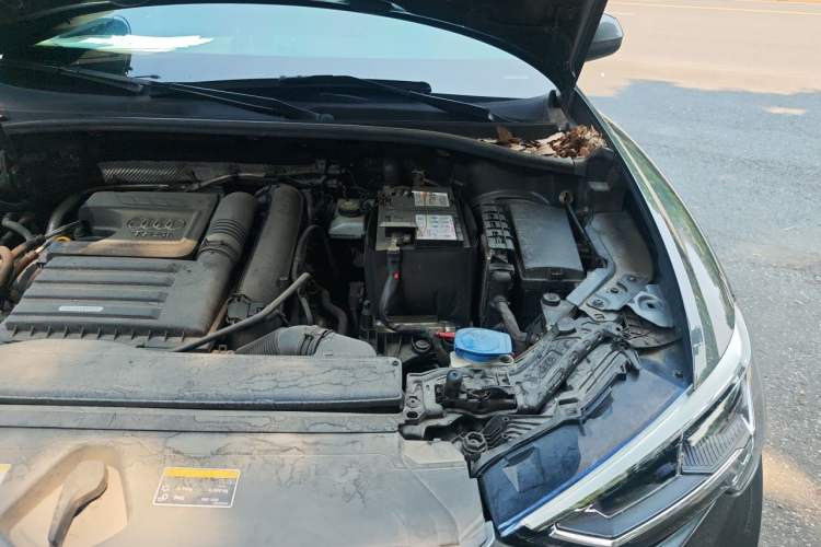 Used Audi Q3 2020 35 TFSI Fashion Dynamic Model Engine Bay Left