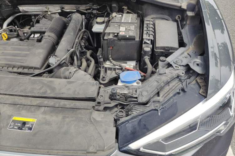 Used Audi Q3 2020 35 TFSI Fashion Dynamic Model Engine Bay Left