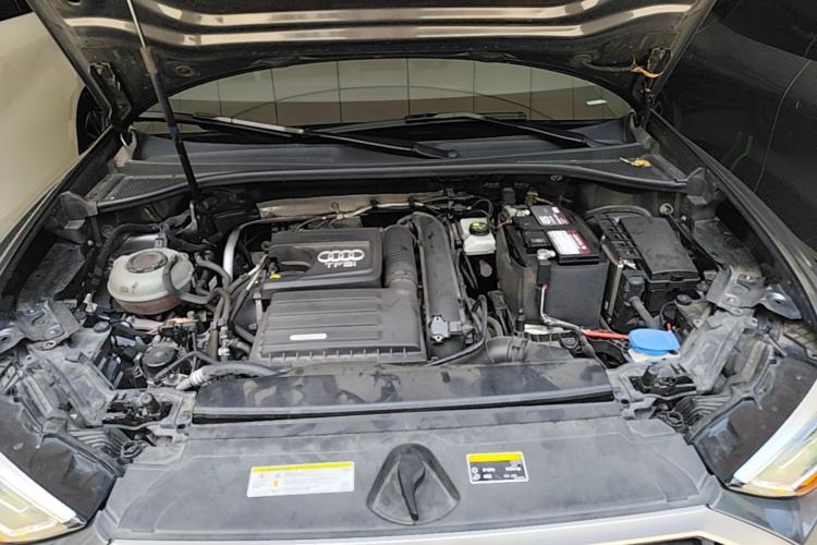 Used Audi Q3 2020 35 TFSI Fashion Dynamic Model Engine Bay