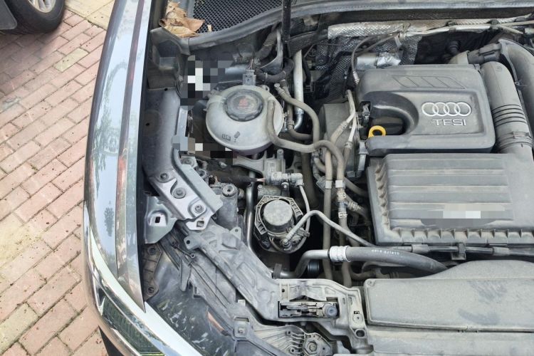 Used Audi Q3 2020 35 TFSI Fashion Dynamic Model Engine Bay Right