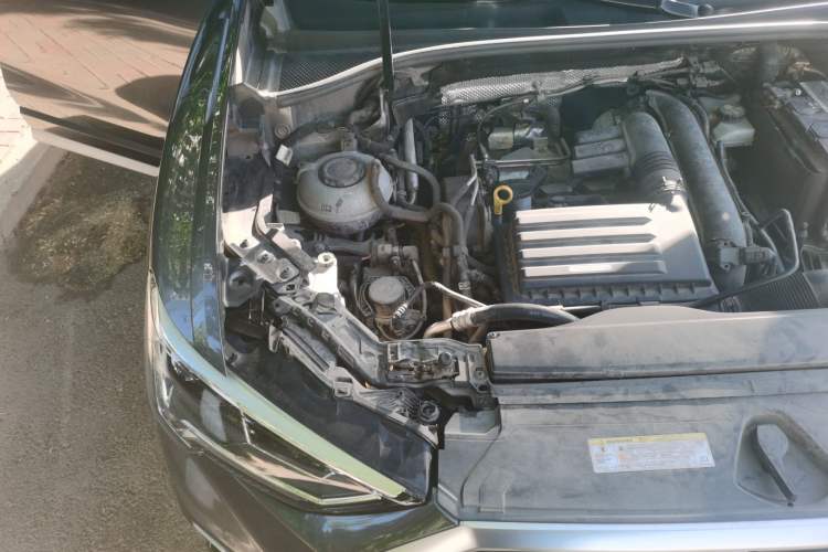 Used Audi Q3 2020 35 TFSI Fashion Dynamic Model Engine Bay Right