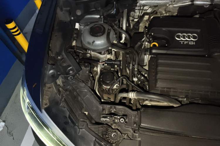 Used Audi Q3 2020 35 TFSI Ambition Dynamic Edition Engine Bay Right