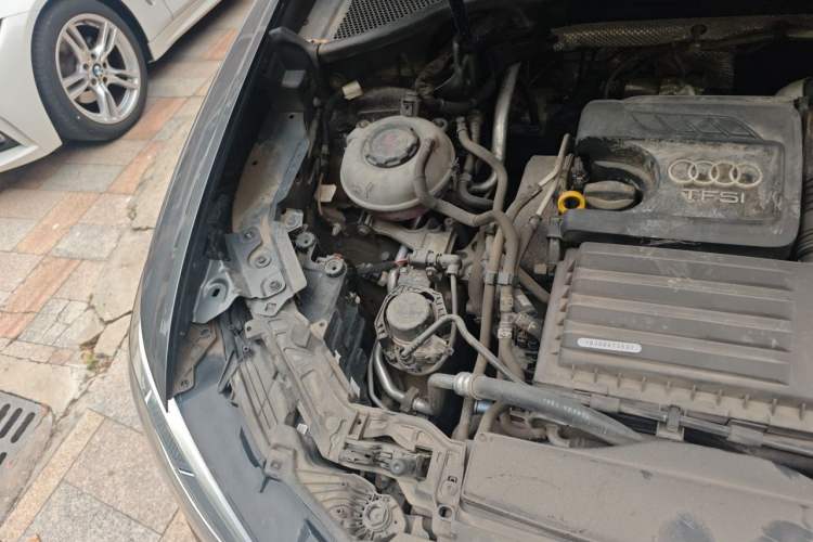 Used Audi Q3 2020 35 TFSI Ambition Dynamic Edition Engine Bay Right