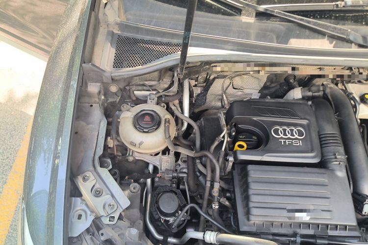 Used Audi Q3 2020 35 TFSI Fashion Dynamic Model Engine Bay Right