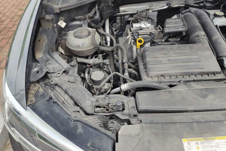 Used Audi Q3 2020 35 TFSI Fashion Dynamic Model Engine Bay Right