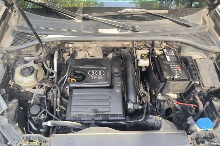 Used Audi Q3 2020 35 TFSI Fashion Dynamic Model Engine Bay