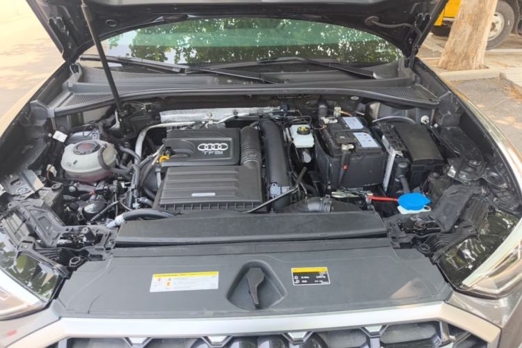 Used Audi Q3 2020 35 TFSI Fashion Dynamic Model Engine Bay