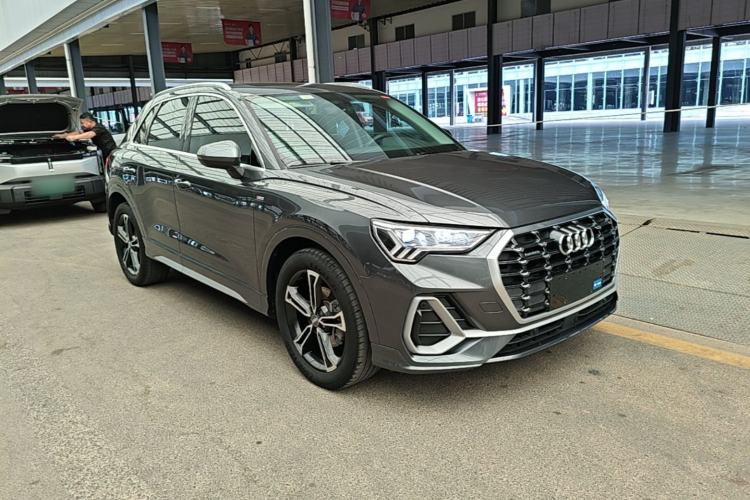 Used Audi Q3 2020 45 TFSI quattro Fashion Dynamic Model Exterior 1