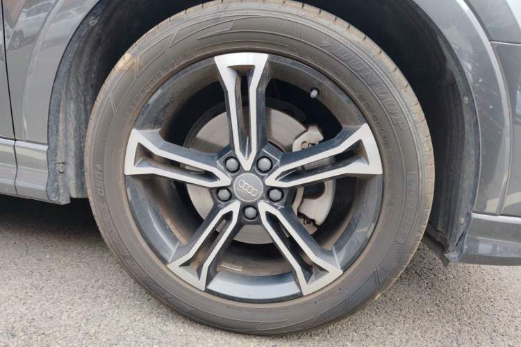 Used Audi Q3 2020 40 TFSI Fashion Dynamic Model Exterior 1