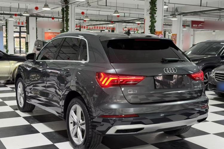 Used Audi Q3 2020 35 TFSI Fashionable and Elegant Model Exterior 3