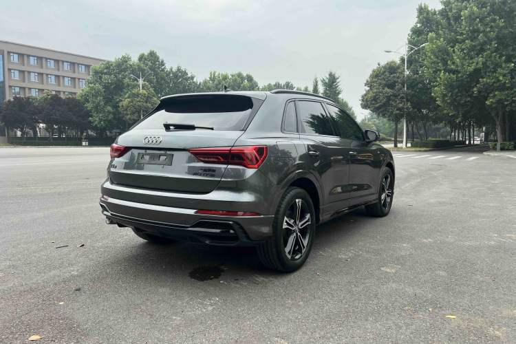 Used Audi Q3 2020 40 TFSI Fashion Dynamic Model Exterior 4