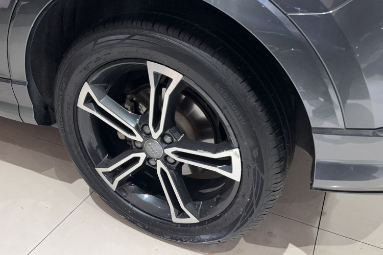 Used Audi Q3 2020 40 TFSI Fashion Dynamic Model Exterior 5