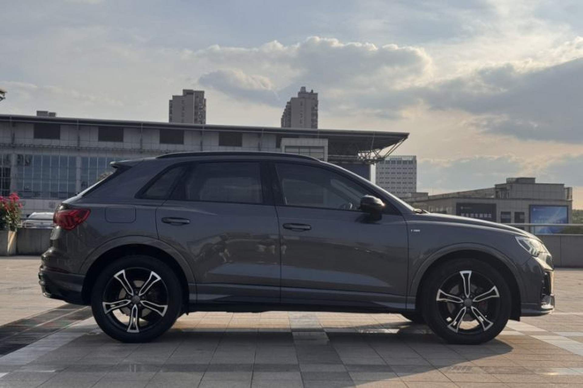 Used Audi Q3 2020 40 TFSI Fashion Dynamic Model Exterior 5