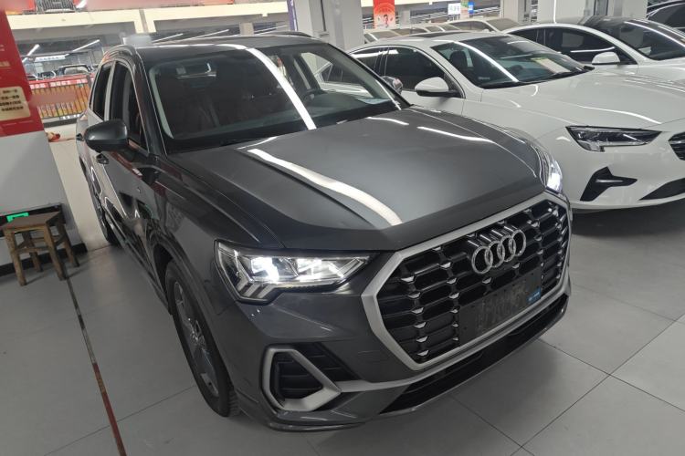 Used Audi Q3 2020 35 TFSI Fashion Dynamic Model Front Right 45 Deg