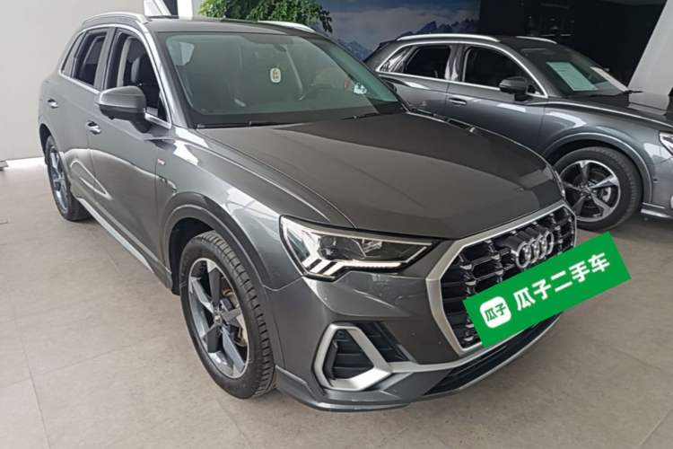 Used Audi Q3 2020 35 TFSI Fashion Dynamic Model Front Right 45 Deg