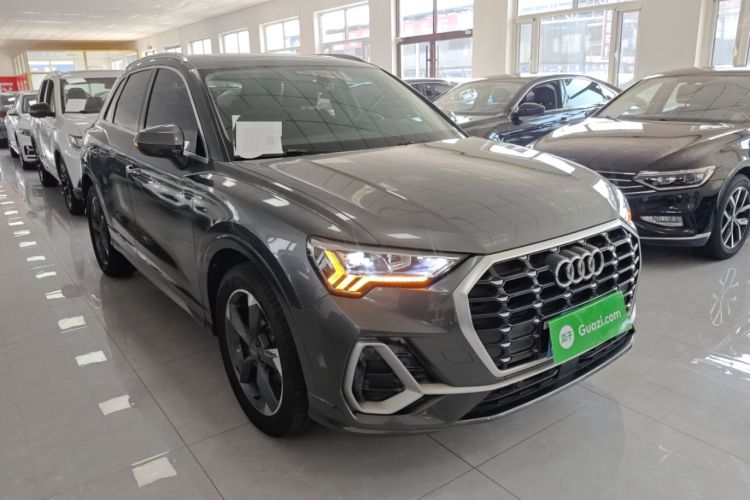 Used Audi Q3 2020 35 TFSI Fashion Dynamic Model Front Right 45 Deg