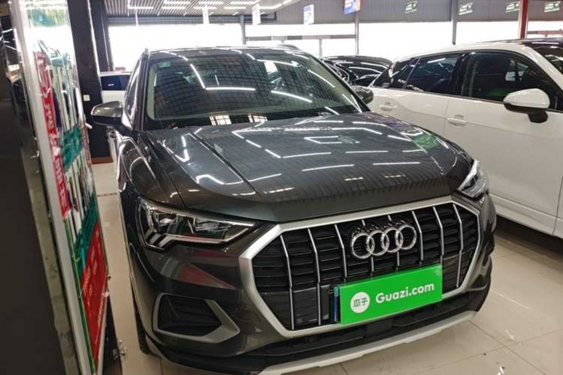 Used Audi Q3 2020 35 TFSI Ambition Style Edition Front Right 45 Deg