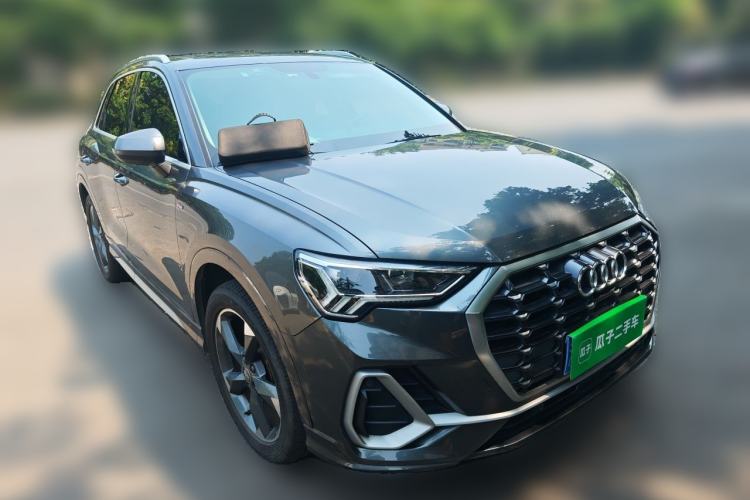 Used Audi Q3 2020 35 TFSI Fashion Dynamic Model Front Right 45 Deg