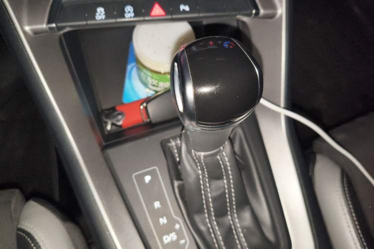 Used Audi Q3 2020 35 TFSI Fashion Dynamic Model Gear Lever