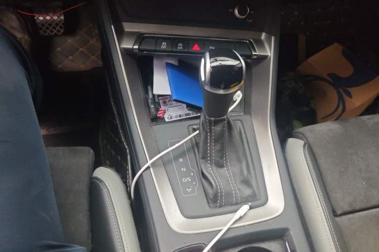 Used Audi Q3 2020 35 TFSI Ambition Dynamic Edition Gear Lever