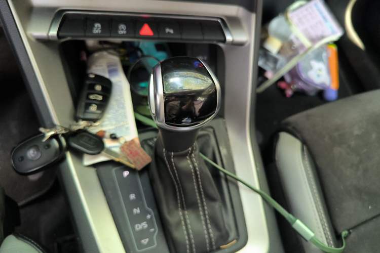 Used Audi Q3 2020 35 TFSI Fashion Dynamic Model Gear Lever