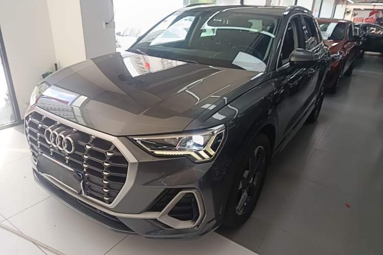 Used Audi Q3 2020 35 TFSI Fashion Dynamic Model Guazi used car, China used car export, Used car for sale, Used cars, Cheapest cars for sale