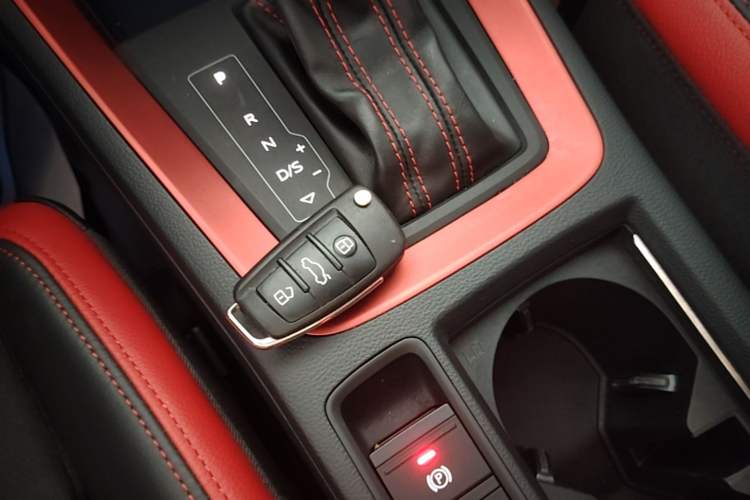 Used Audi Q3 2020 40 TFSI Fashion Dynamic Model Interior 1
