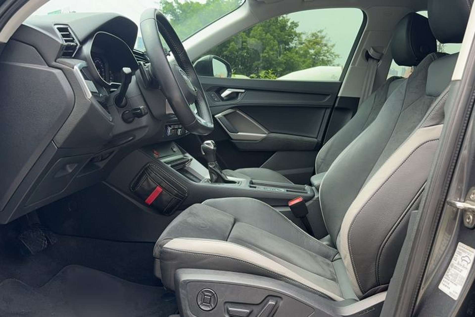 Used Audi Q3 2020 35 TFSI Fashion Dynamic Model Interior 2