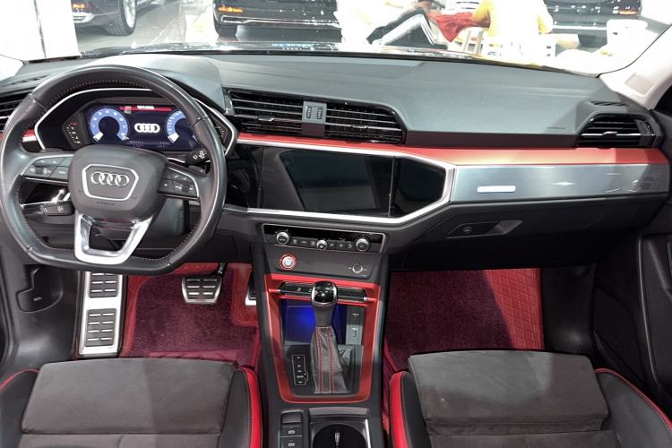 Used Audi Q3 2020 40 TFSI Fashion Dynamic Model Interior 3